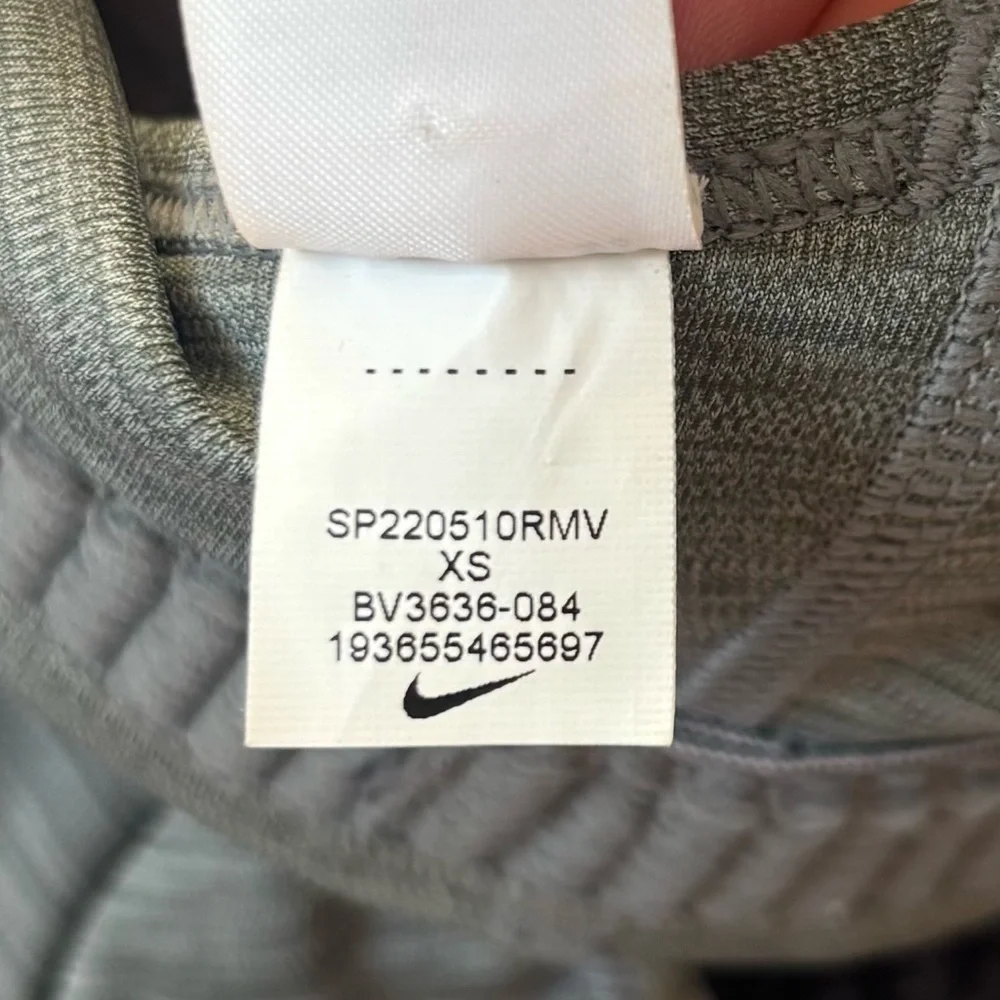 Nike Dri-Fit Swoosh Women’s Size XS Medium Support 1-Piece Pad Sports Bra BV3636 - Picture 5 of 5